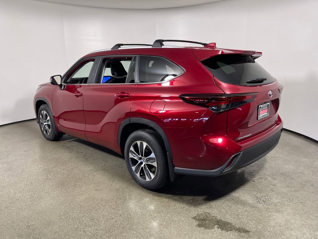New 2026 Toyota Highlander XLE image 5
