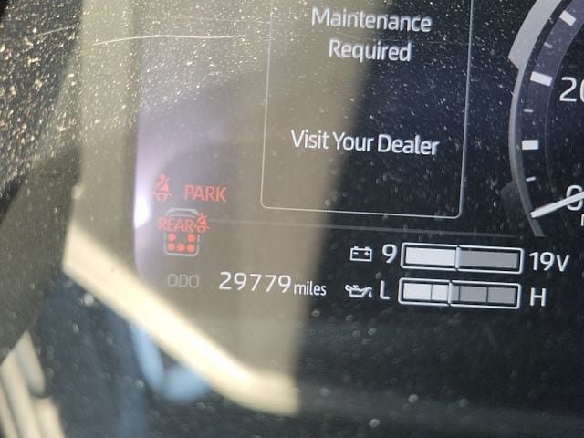 Used 2024 Toyota Sequoia Capstone AWD/4WD image 21