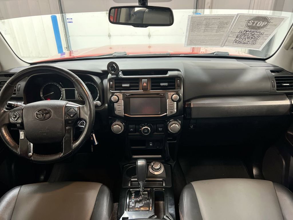 Used 2014 Toyota 4Runner SR5 Premium image 10