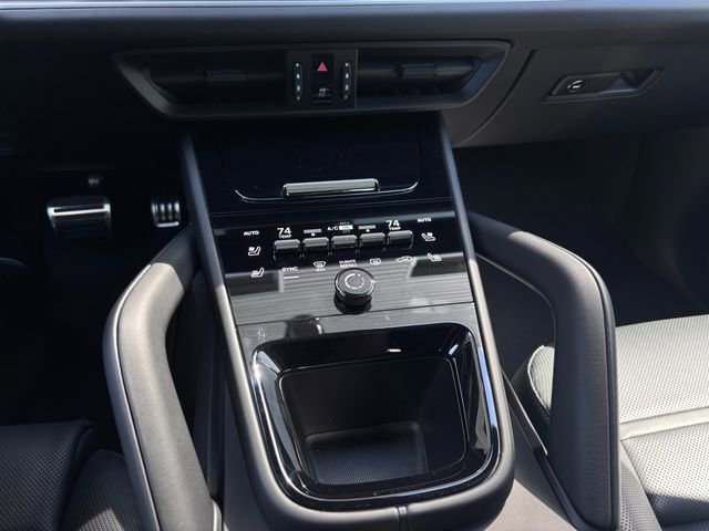 New 2026 Porsche Cayenne Turbo image 21