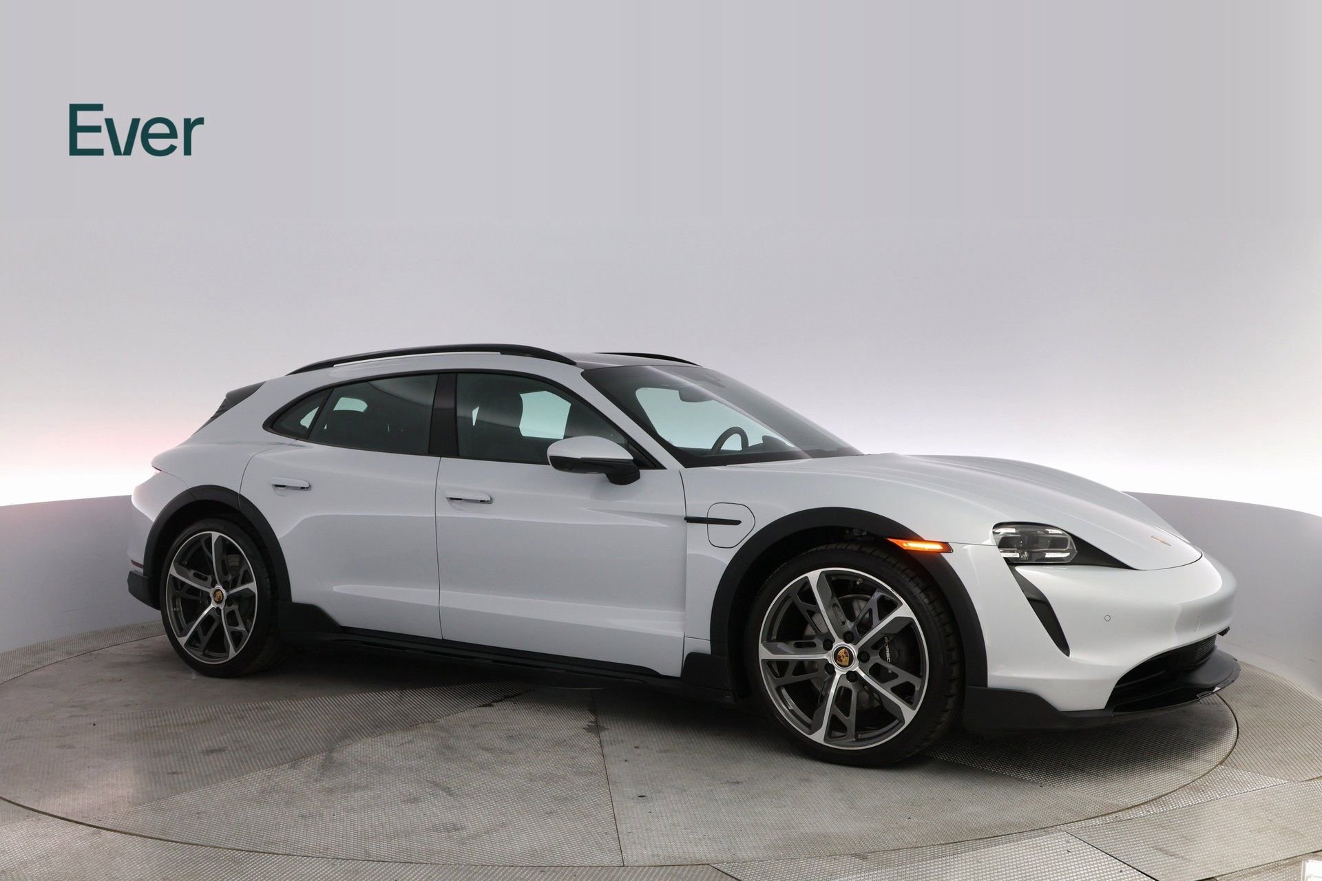 Used 2022 Porsche Taycan 4 Cross Turismo image 5