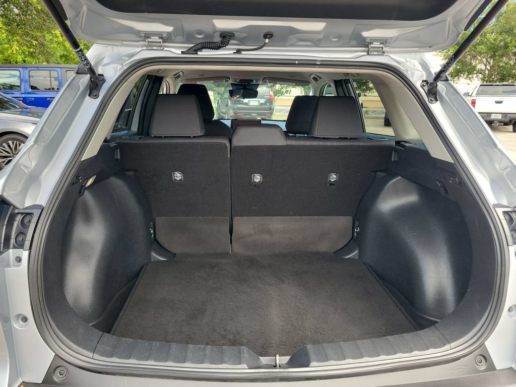 Certified 2024 Toyota Corolla Cross LE FWD image 29