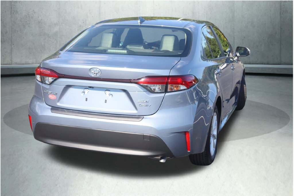 Used 2026 Toyota Corolla XLE FWD image 22