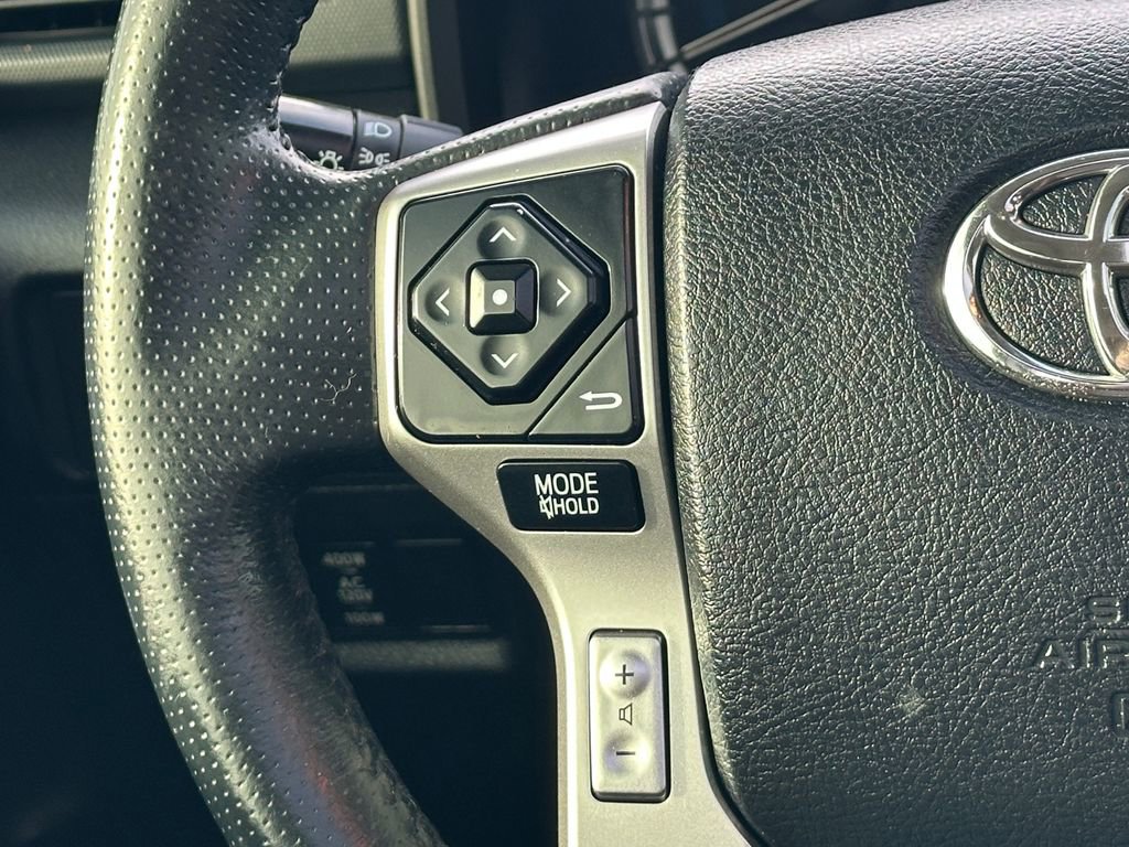 Used 2016 Toyota 4Runner Limited image 19