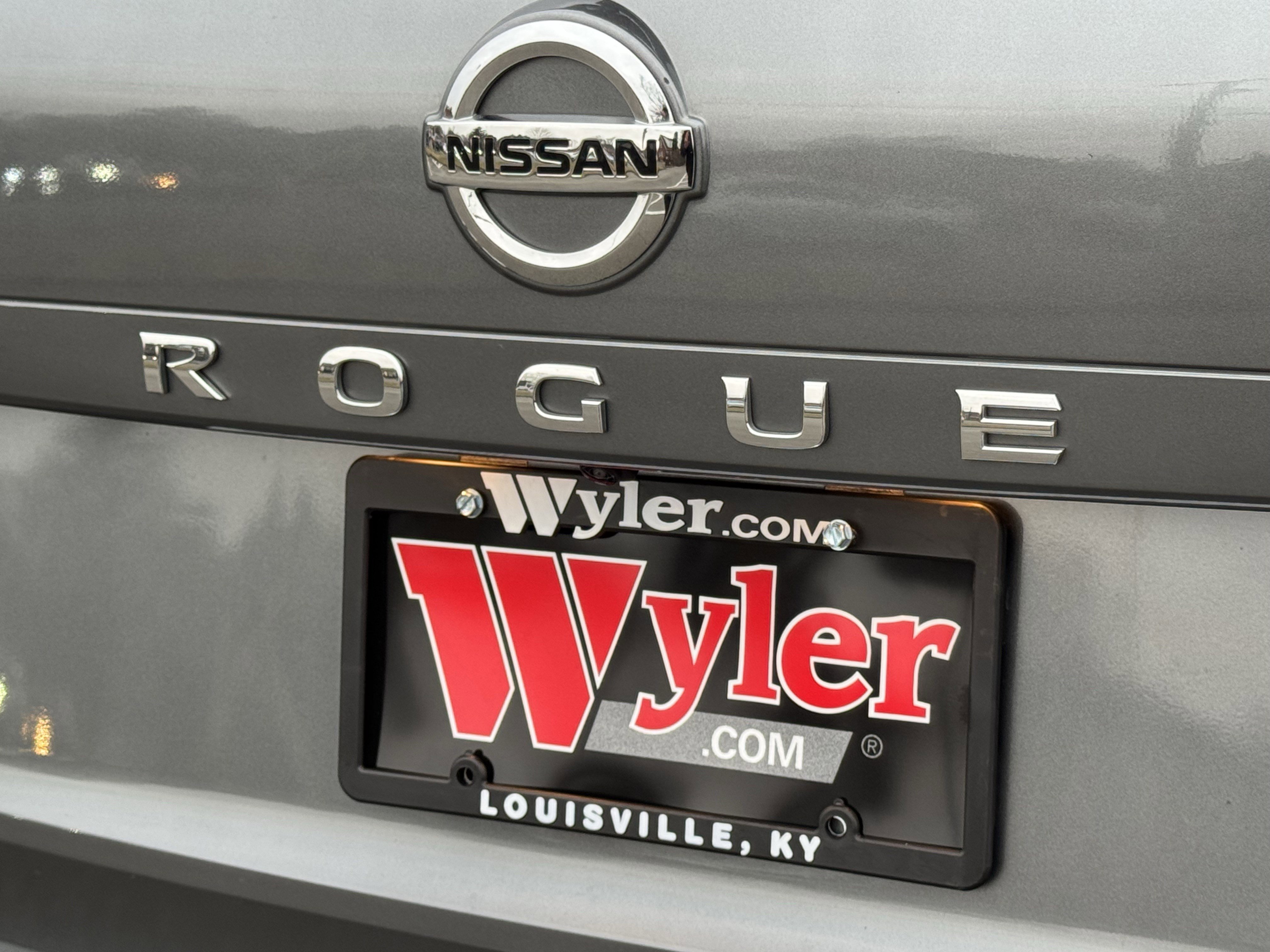 Certified 2021 Nissan Rogue SV image 42