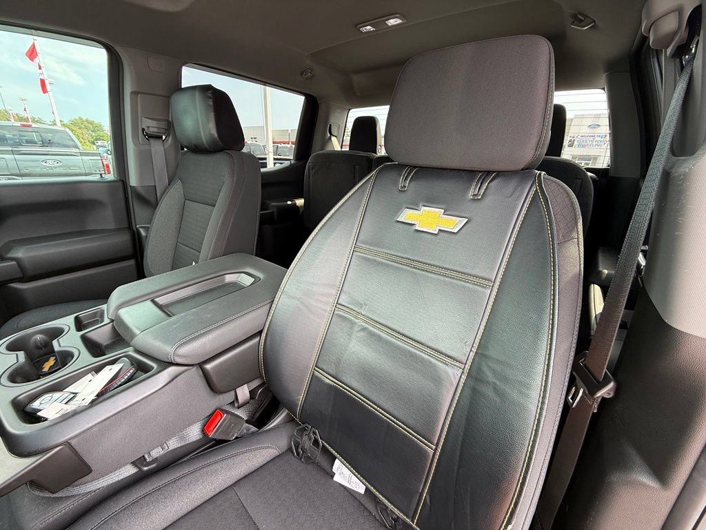 Used 2024 Chevrolet Silverado 1500 Custom Trail Boss w/ LPO, Dark Essentials Package AWD/4WD image 16