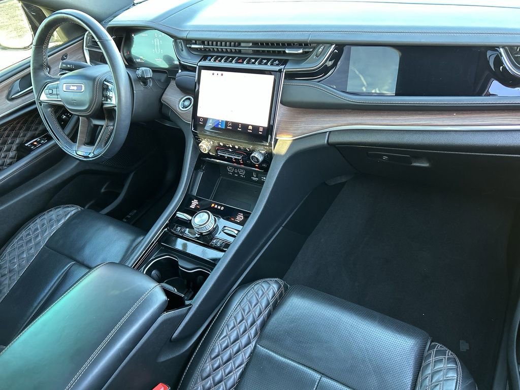 Used 2022 Jeep Grand Cherokee Summit w/ Advanced Protech Group IV image 30
