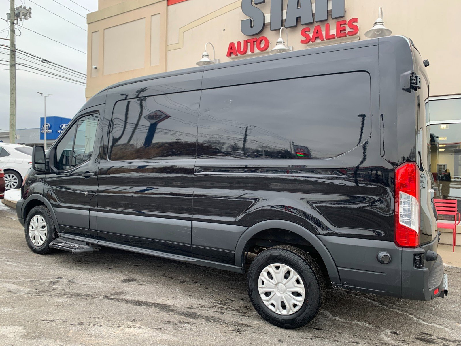 Used 2017 Ford Transit 350 148 Medium Roof image 5