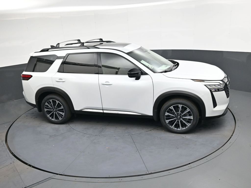 New 2026 Nissan Pathfinder Platinum w/ Cargo Package FWD image 34