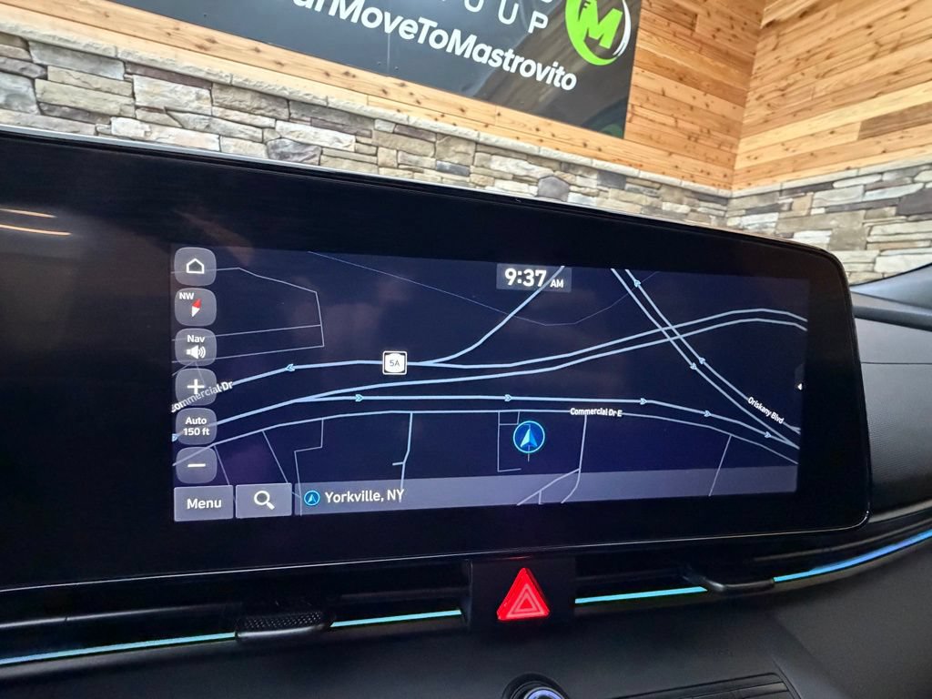 Used 2025 Hyundai Elantra SEL FWD image 21