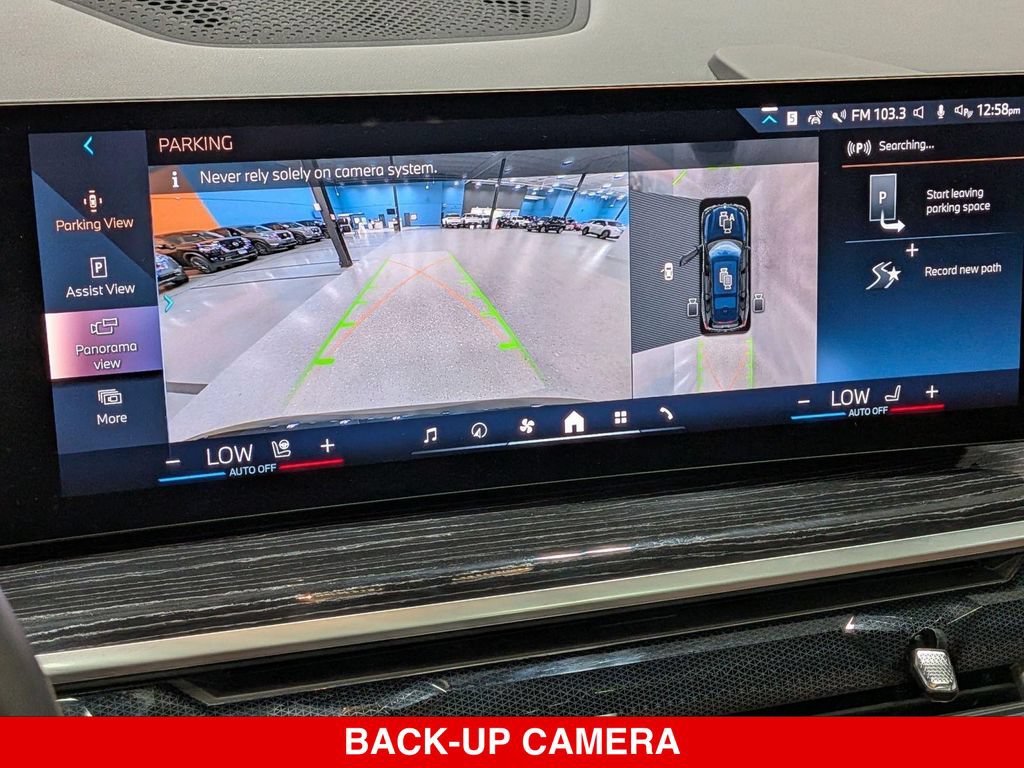 Used 2024 BMW X7 xDrive40i w/ M Sport Package AWD/4WD image 27