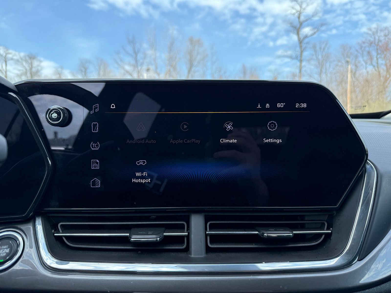 Certified 2024 Chevrolet Trax ACTIV w/ Driver Confidence Package image 30