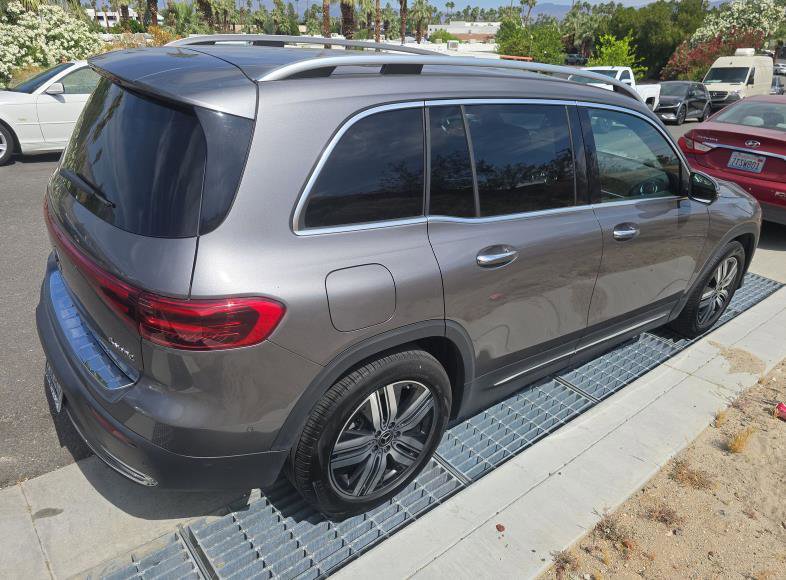 Used 2025 Mercedes-Benz EQB 300 4MATIC w/ Driver Assistance Package image 4