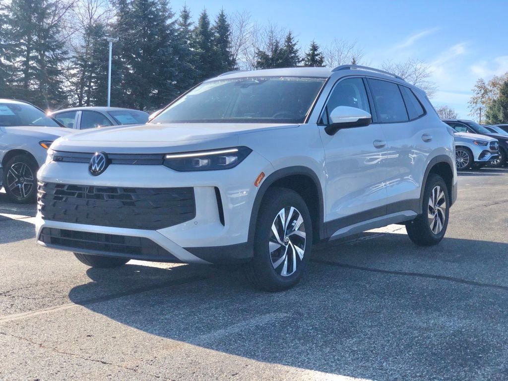 New 2026 Volkswagen Tiguan S AWD/4WD image 3