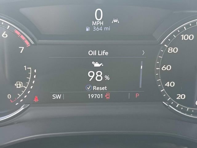 Certified 2025 Cadillac XT6 Luxury image 28