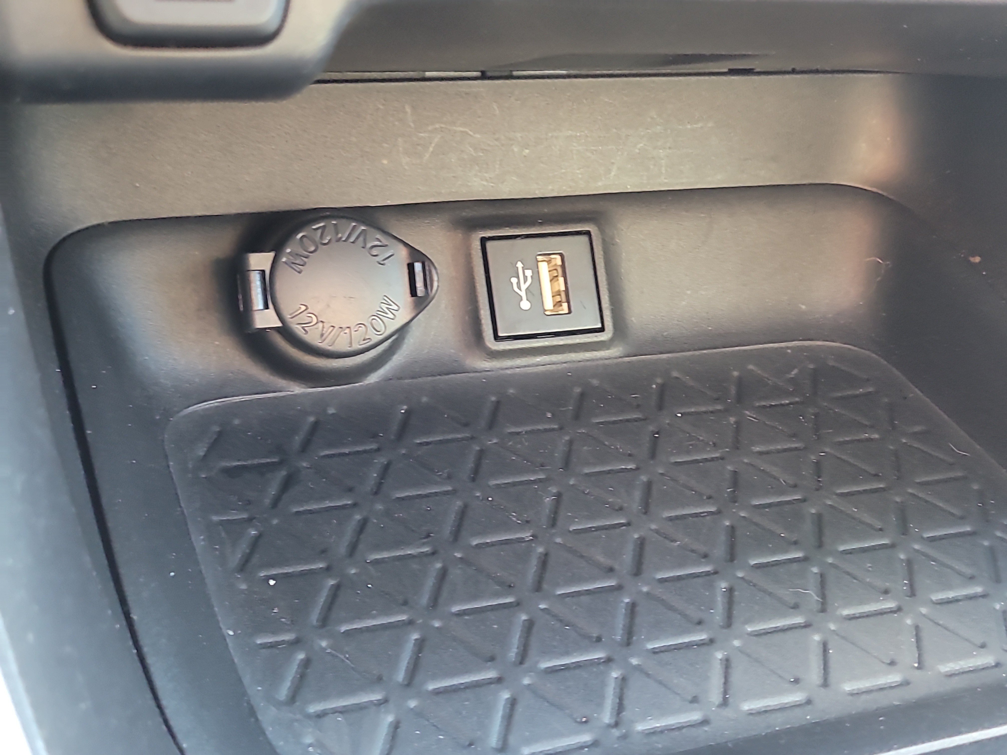Certified 2023 Toyota RAV4 XLE Premium AWD/4WD image 28