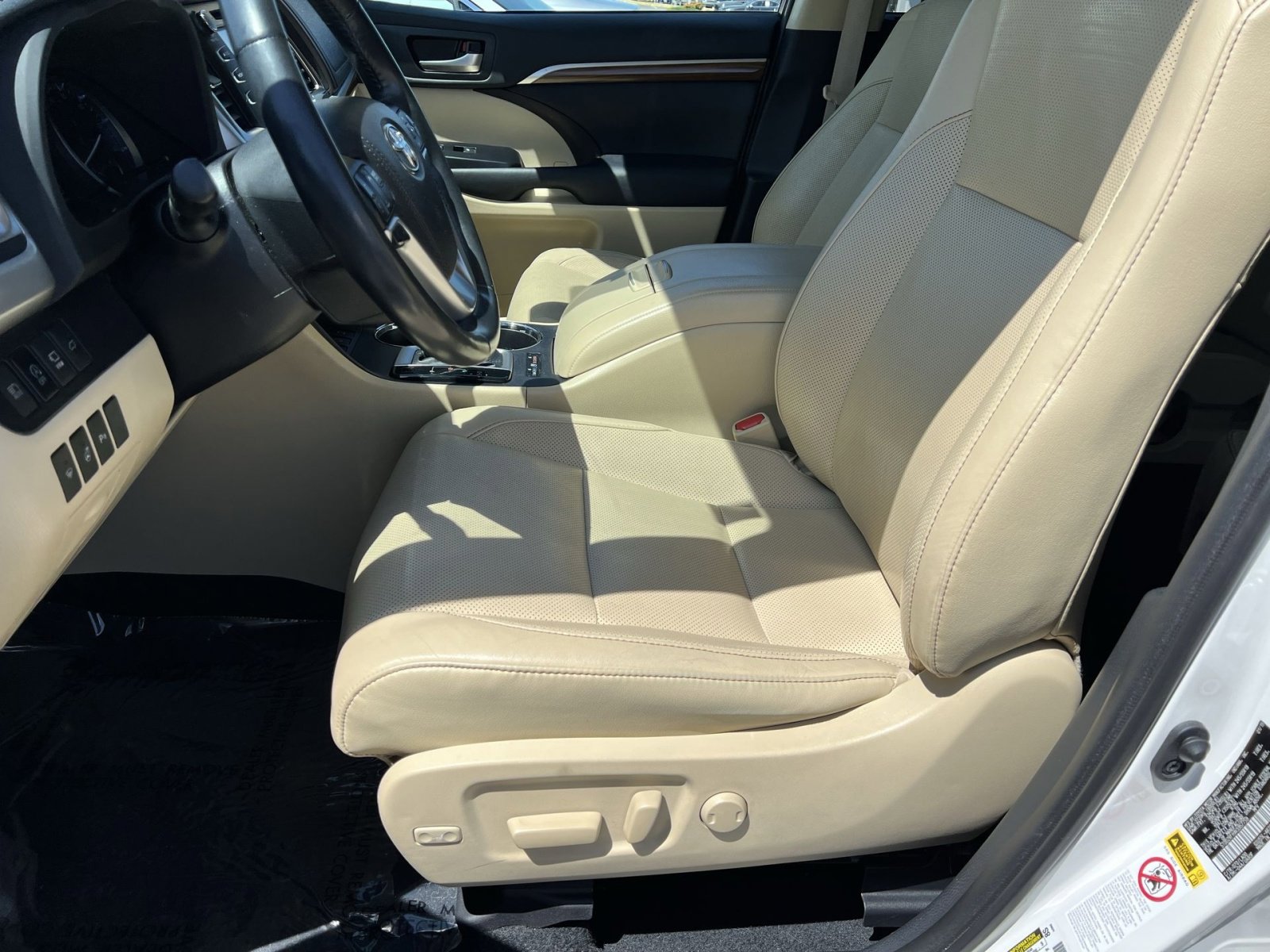 Used 2019 Toyota Highlander Limited Platinum image 14