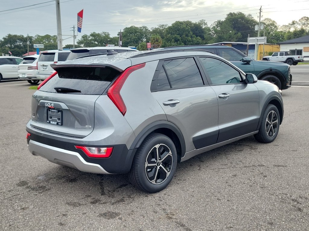 New 2026 Kia Niro EX FWD image 6