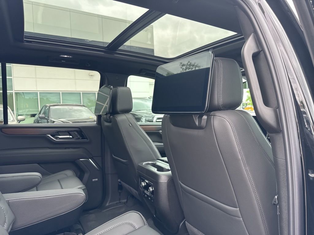 New 2026 GMC Yukon XL Denali w/ Denali Reserve Package AWD/4WD image 26