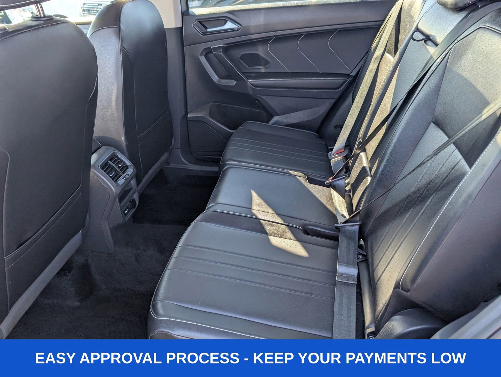 Used 2024 Volkswagen Tiguan SE image 17