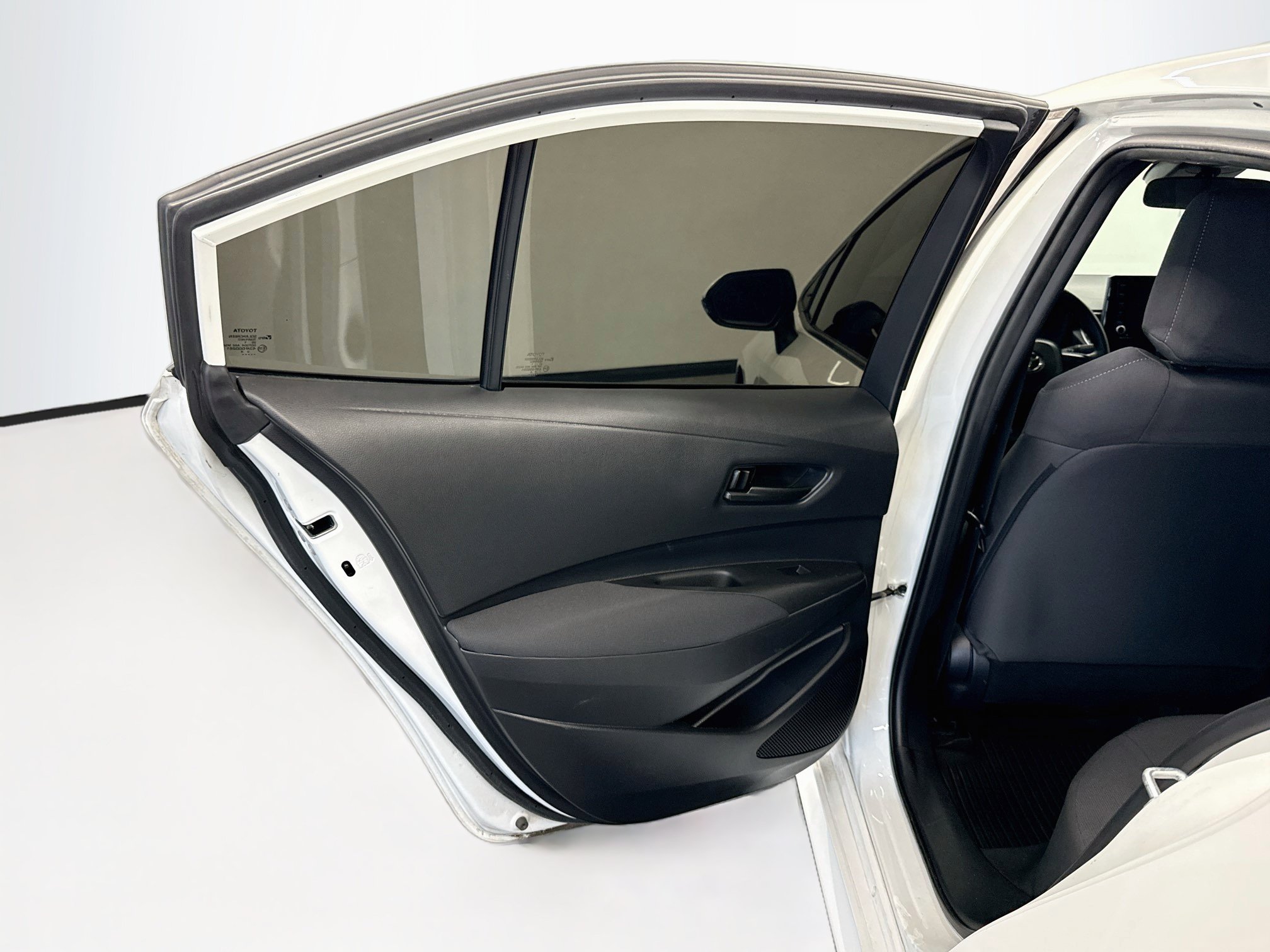 Used 2022 Toyota Corolla LE FWD image 24