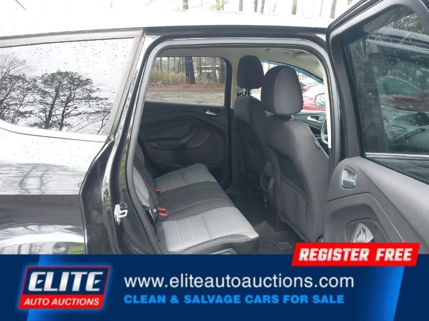 Used 2013 Ford Escape SE image 15