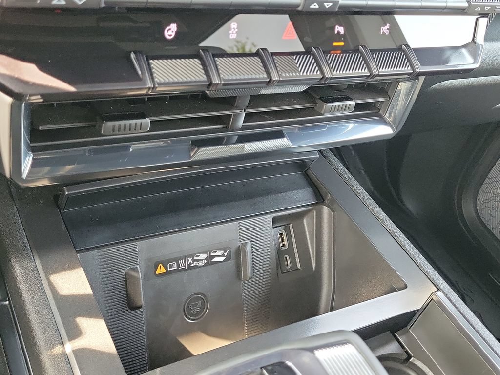 Used 2026 GMC Hummer EV SUV AWD/4WD image 17