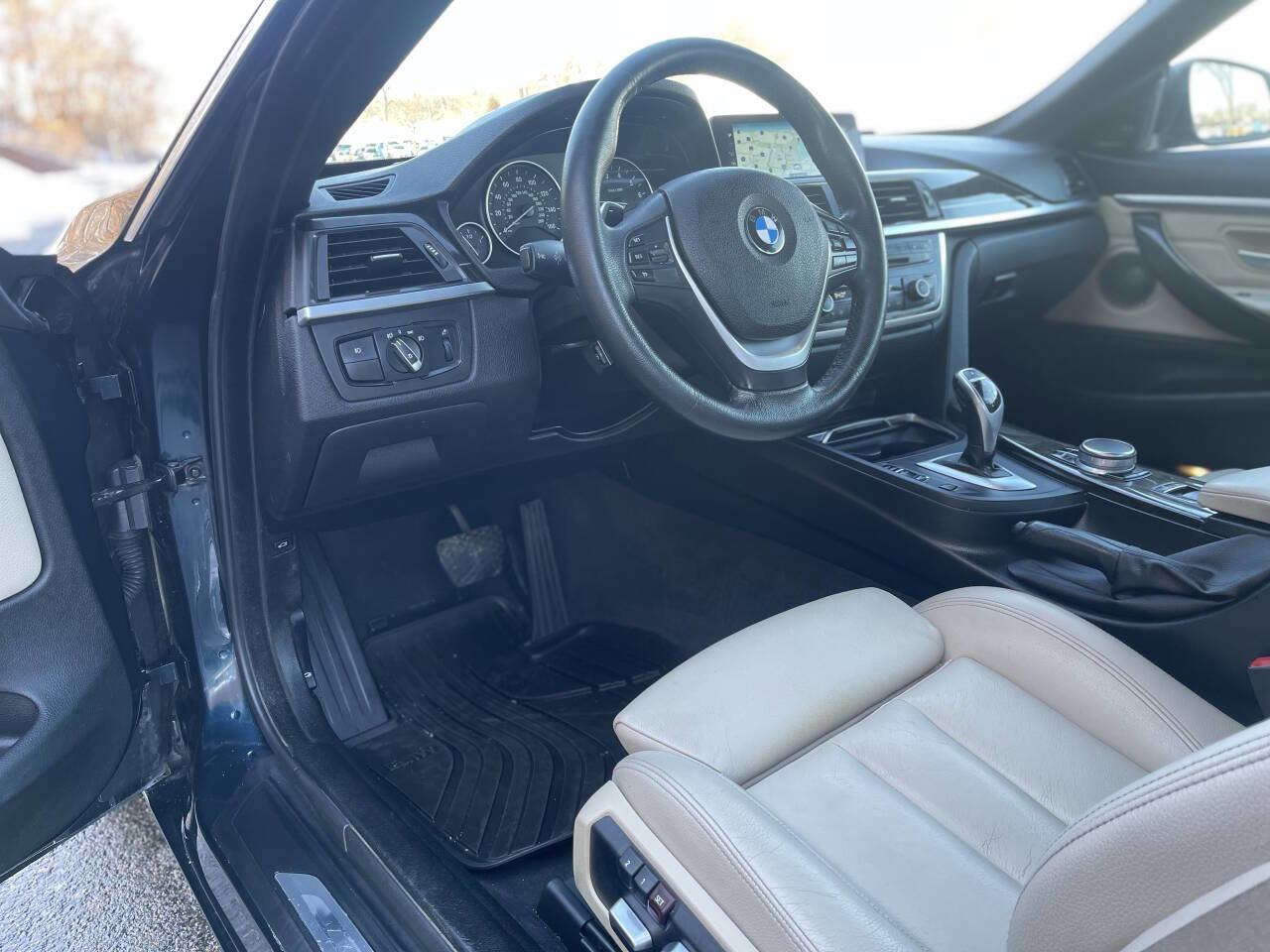 Used 2017 BMW 430i xDrive Convertible image 10