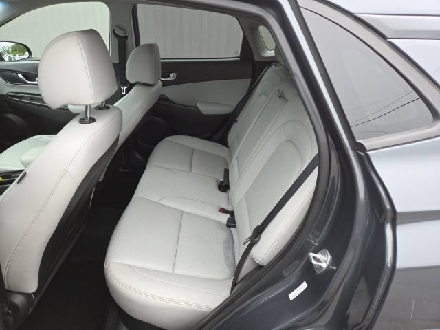 Used 2022 Hyundai Kona Limited FWD image 26