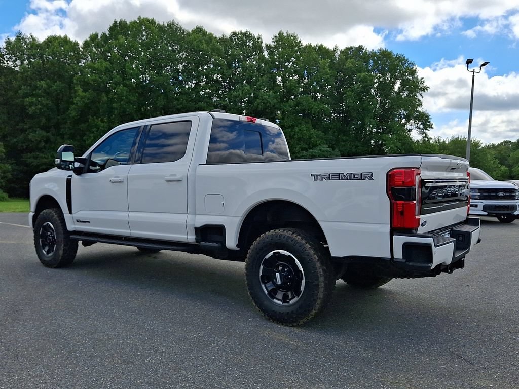 Used 2026 Ford F350 Platinum w/ Tremor Off-Road Package AWD/4WD image 4