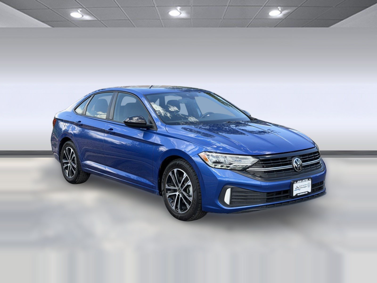 Used 2024 Volkswagen Jetta Sport FWD image 8