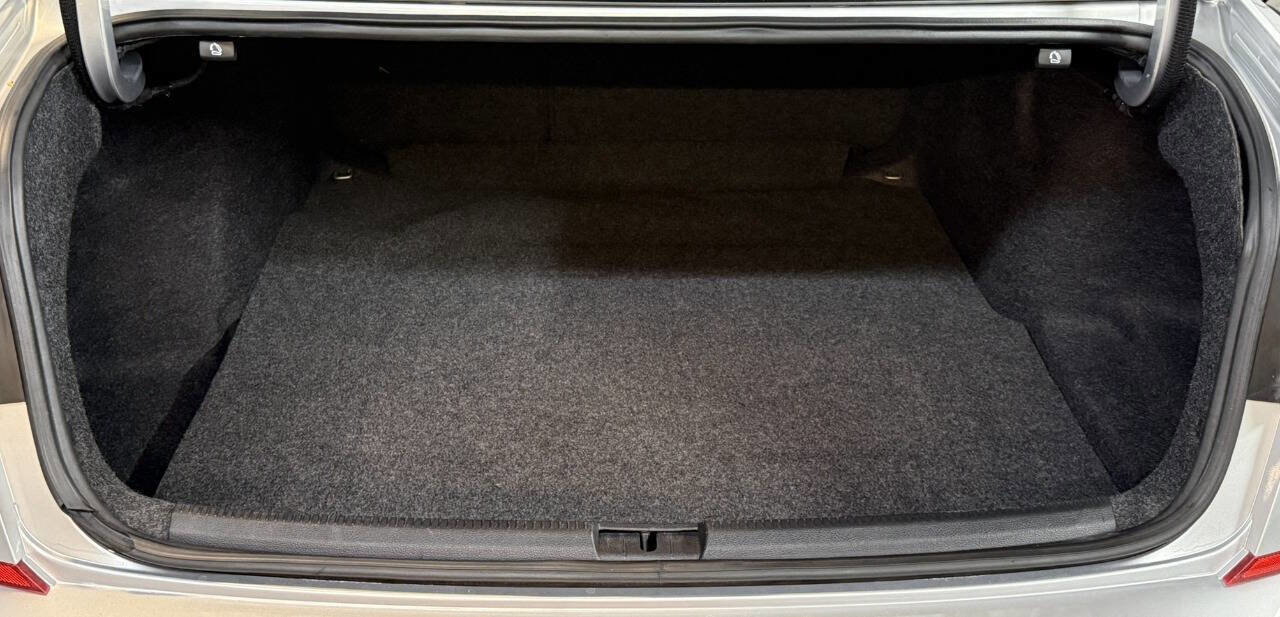 Used 2020 Volkswagen Passat 2.0T SE image 25