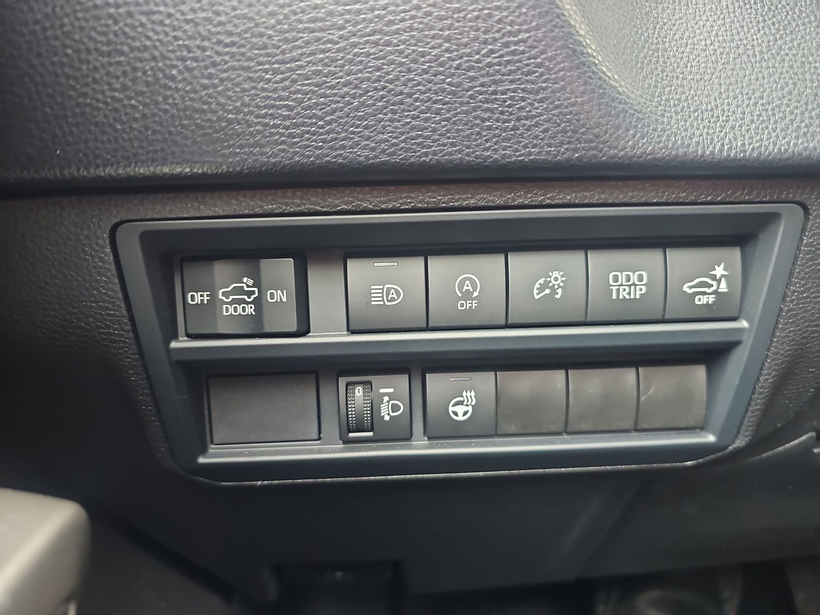 Used 2024 Toyota Tundra SR5 w/ SR5 Premium Package AWD/4WD image 19