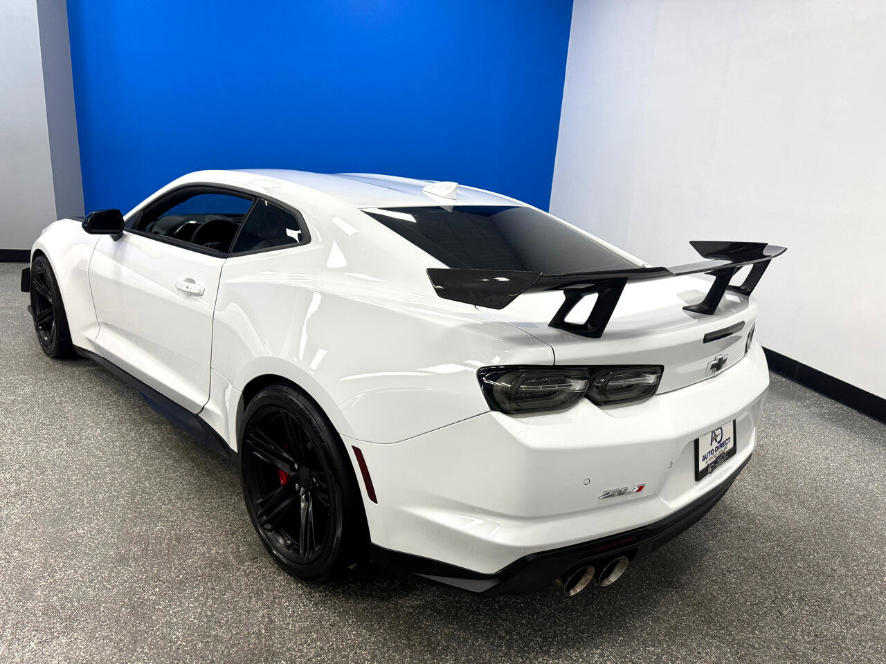 Used 2019 Chevrolet Camaro ZL1 RWD image 9