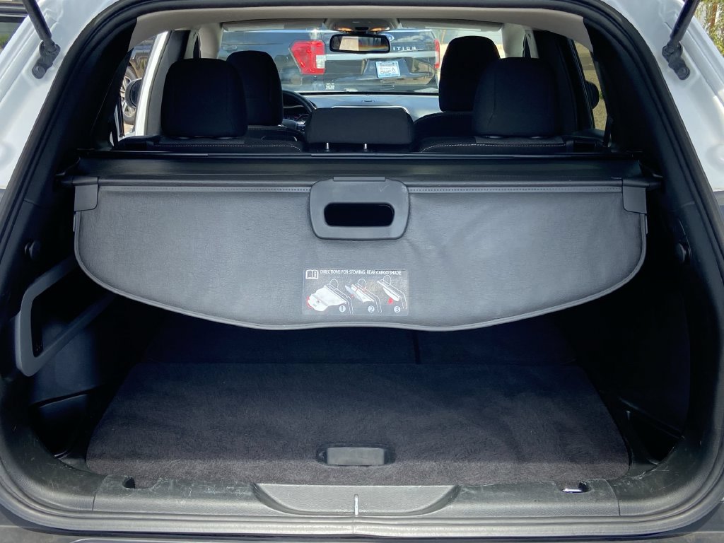 Used 2018 Jeep Cherokee Latitude w/ Safety Group FWD image 21
