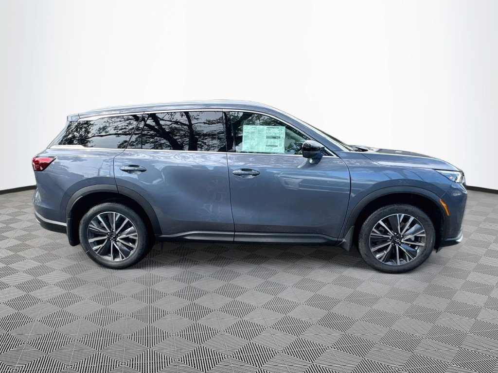 Used 2027 INFINITI QX60 Luxe w/ Cargo Package FWD image 5