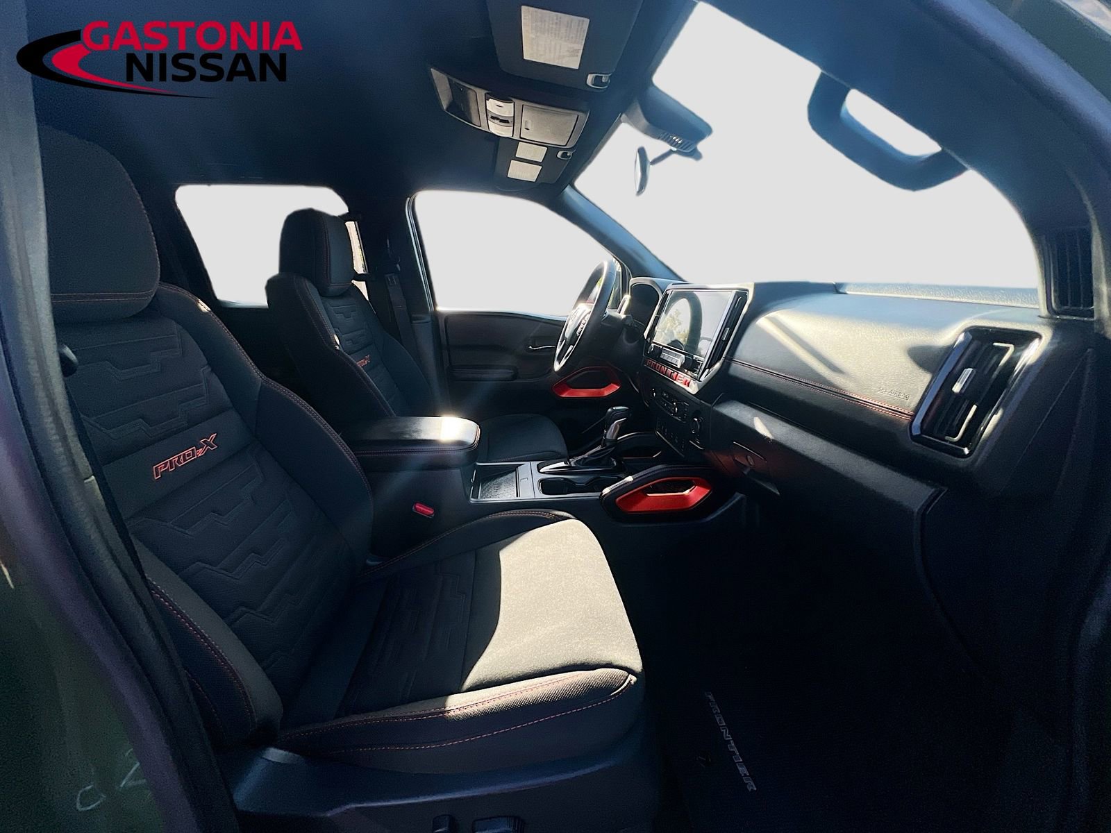Used 2025 Nissan Frontier Pro-X w/ Pro Convenience Package image 36