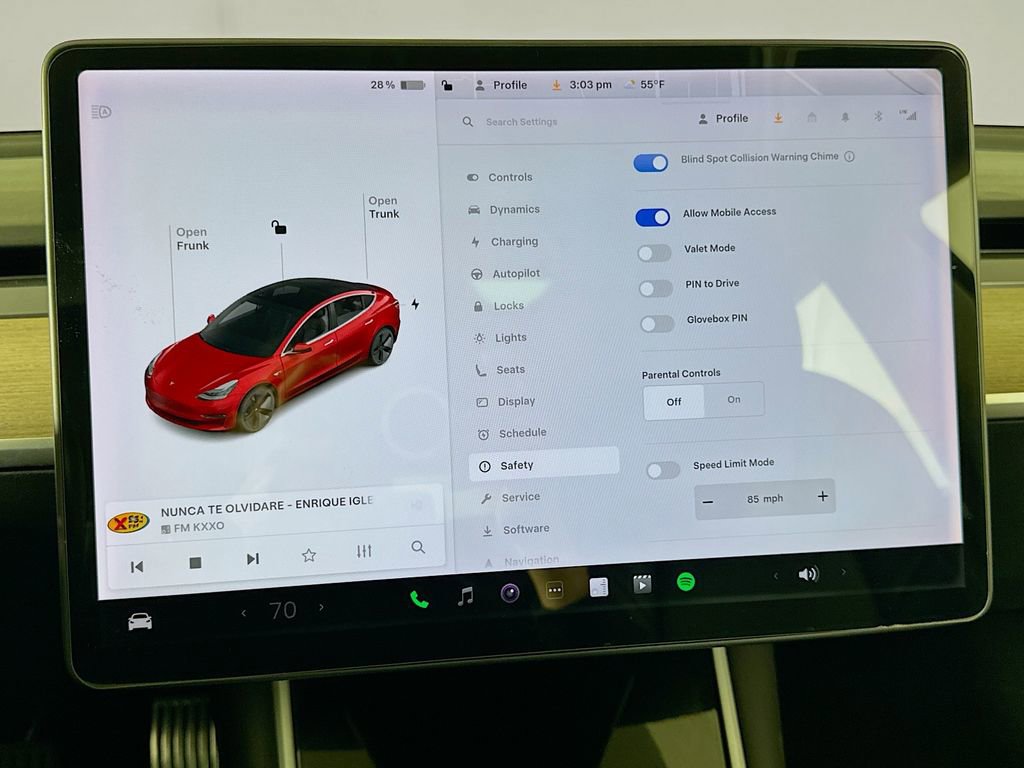 Used 2018 Tesla Model 3 Long Range image 24
