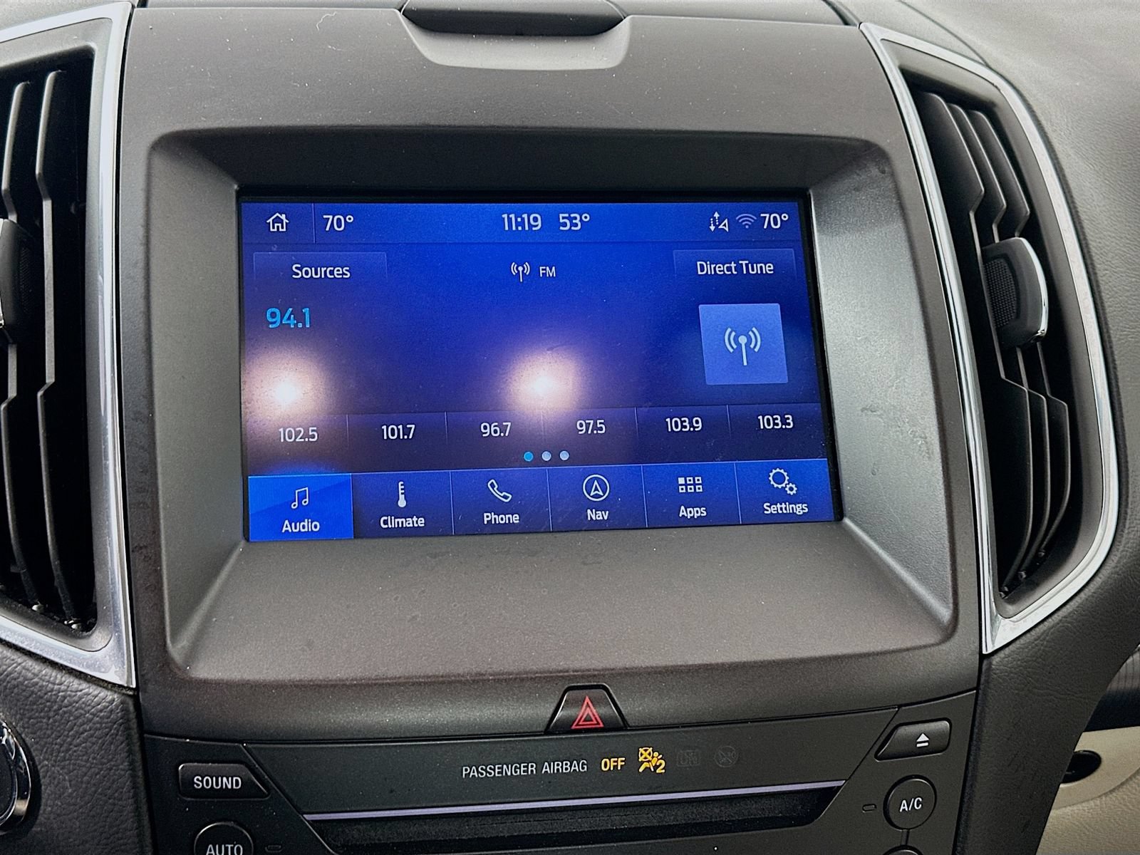 Used 2019 Ford Edge Titanium w/ Cold Weather Package AWD/4WD image 15