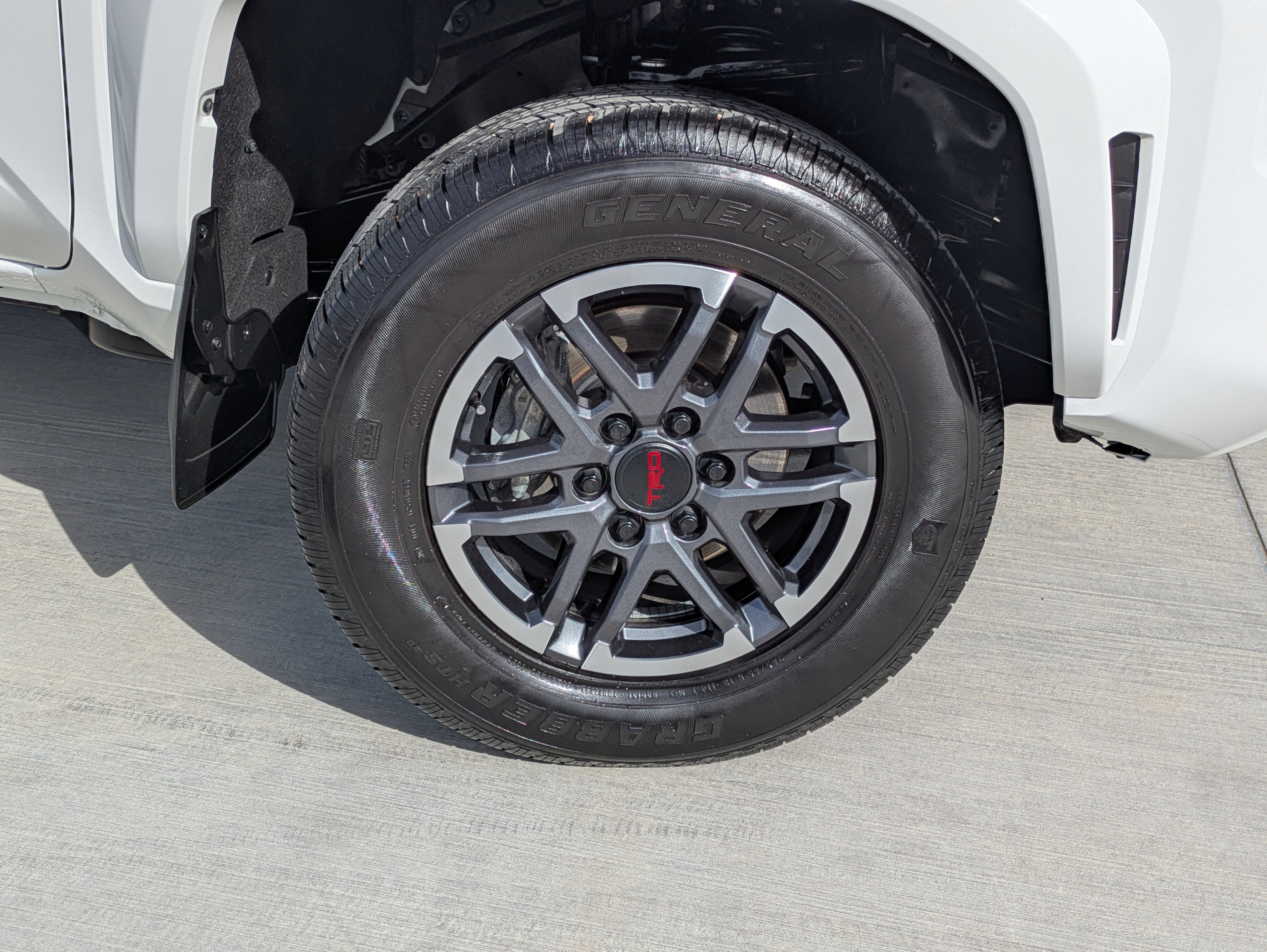 Used 2024 Toyota Tacoma TRD Sport w/ TRD Sport Upgrade Package image 10