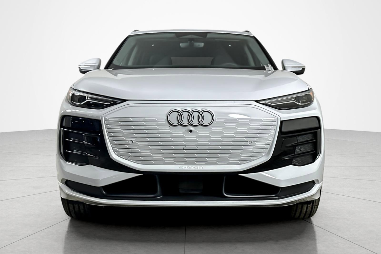 New 2025 Audi Q6 e-tron Premium image 8