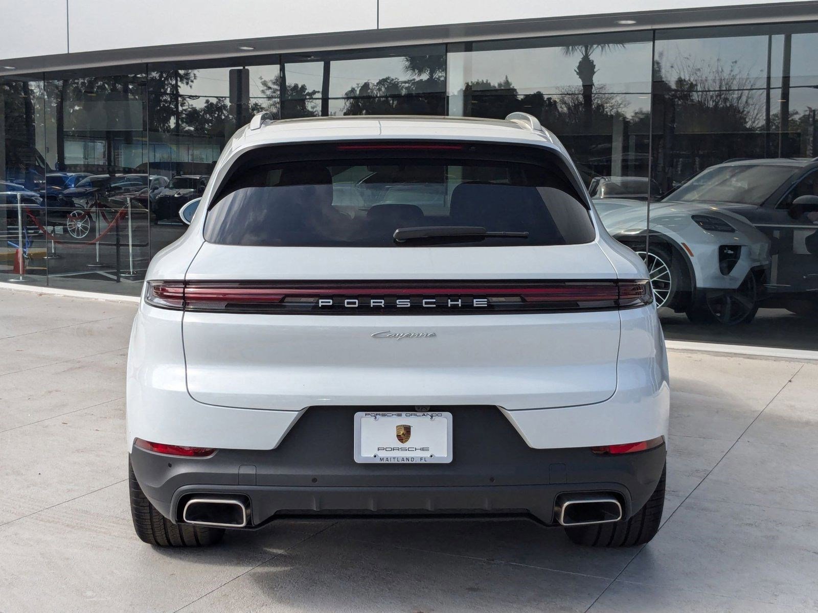 Certified 2025 Porsche Cayenne image 7