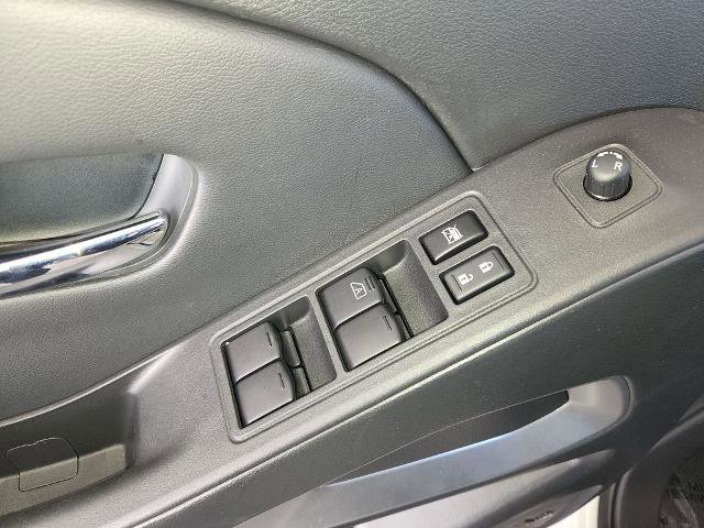 Certified 2025 Nissan Frontier SV w/ SV Convenience Package image 28