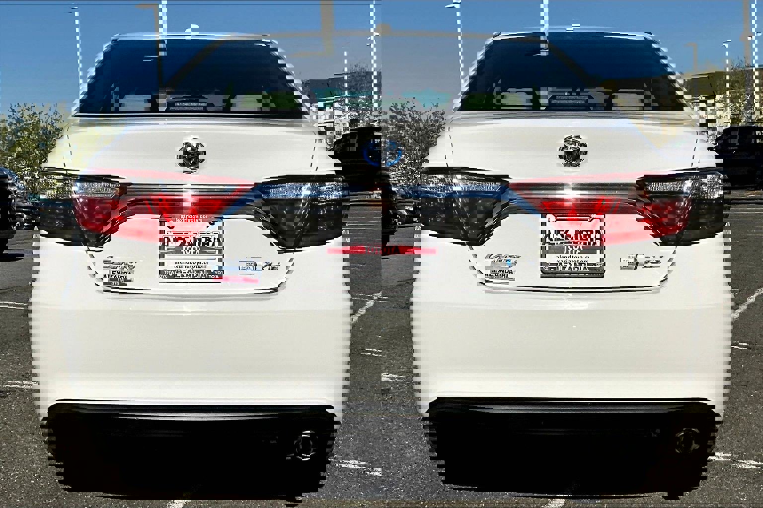 Used 2017 Toyota Camry XLE image 4