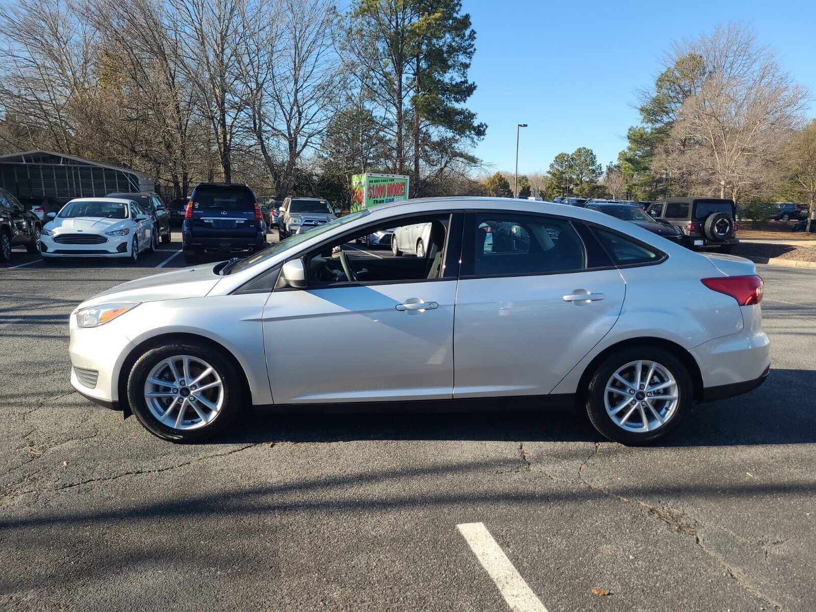 Used 2018 Ford Focus SE image 8