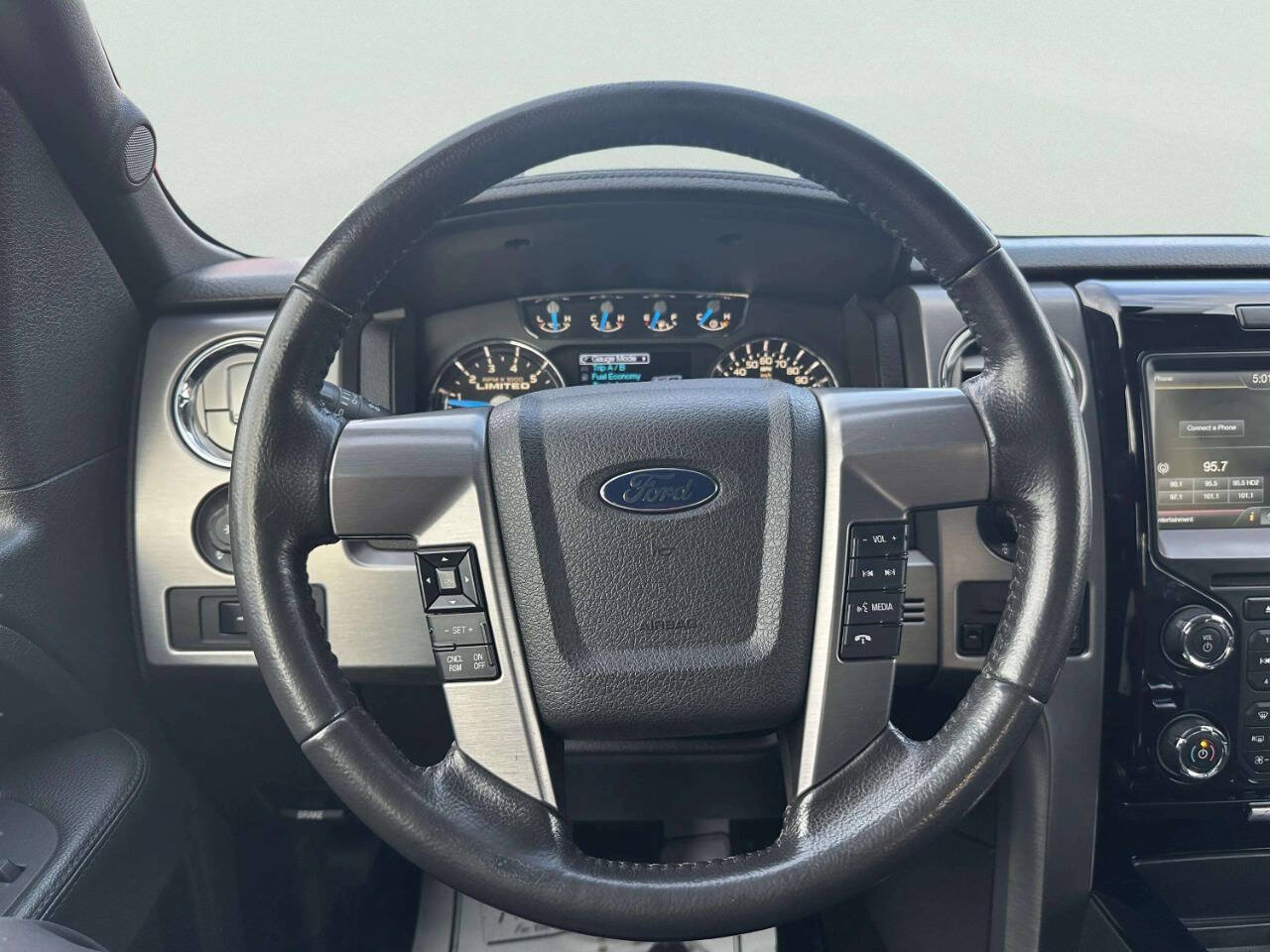 Used 2014 Ford F150 Limited AWD/4WD image 25