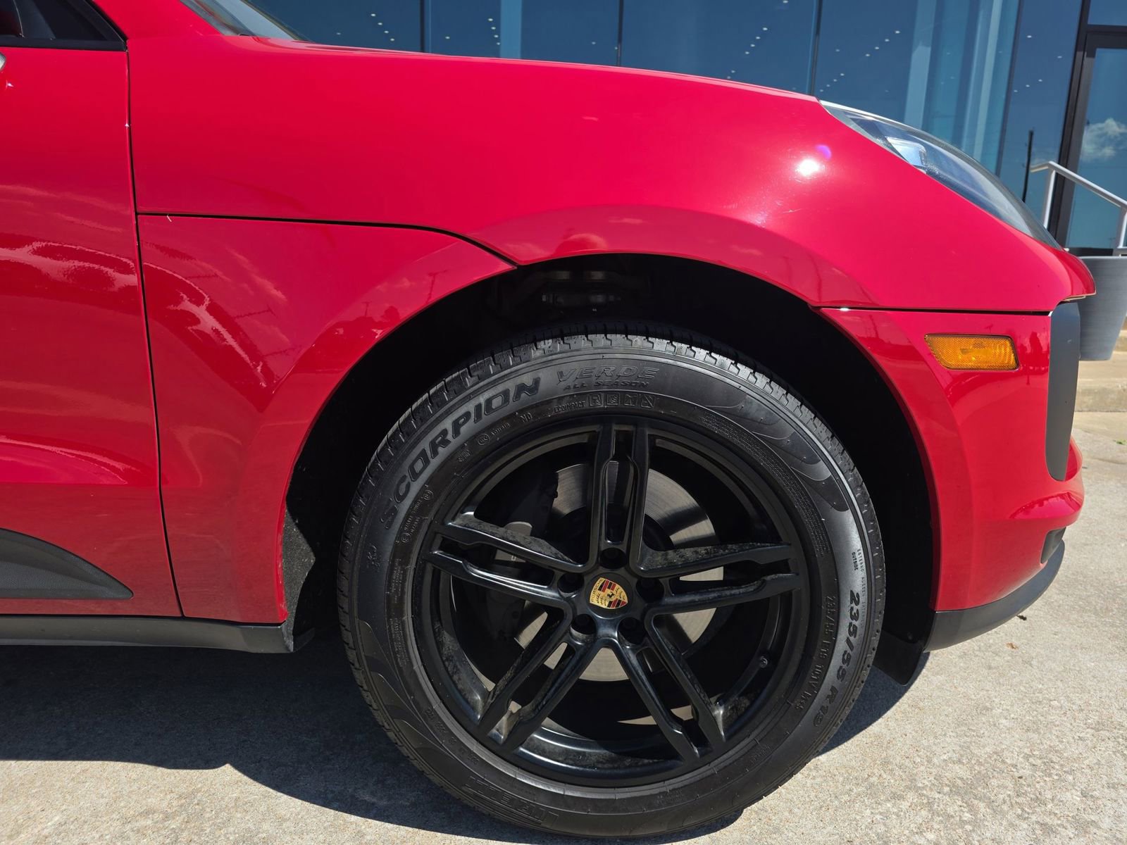 Used 2020 Porsche Macan image 11