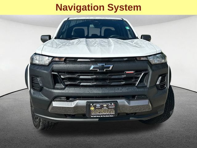 Used 2025 Chevrolet Colorado Trail Boss AWD/4WD image 4