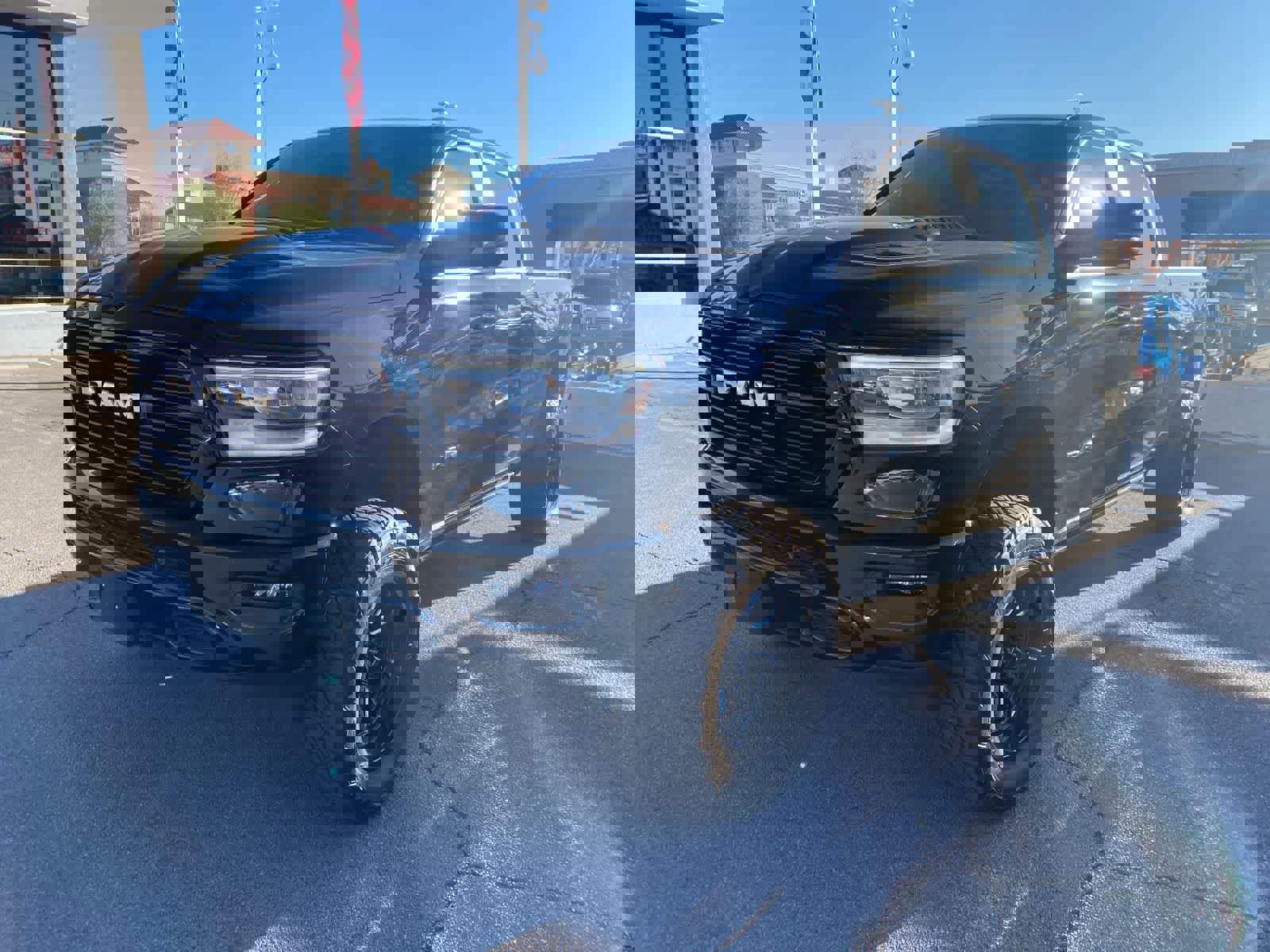 Used 2023 RAM 1500 Laramie image 1