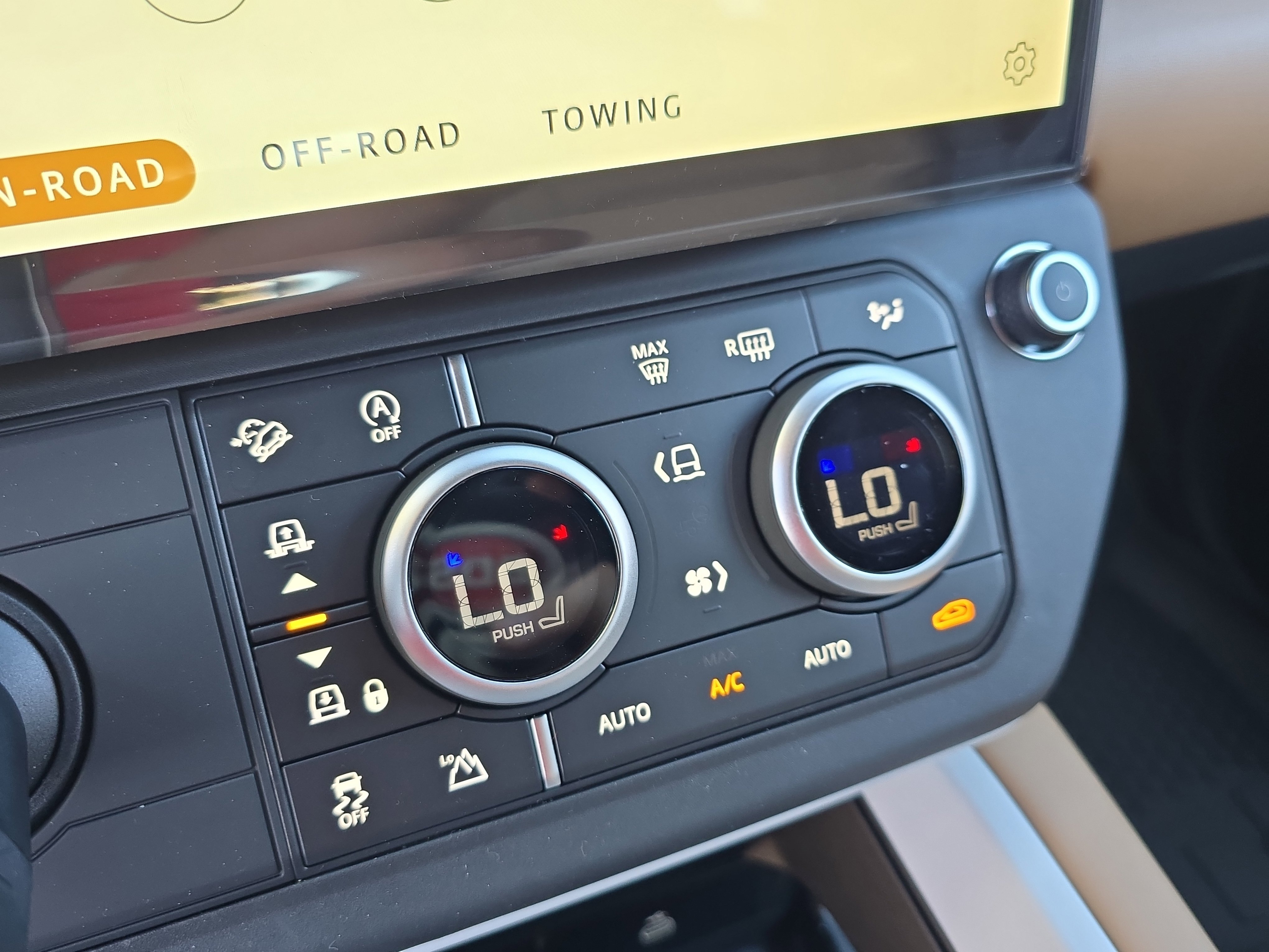 New 2026 Land Rover Defender 110 S image 23
